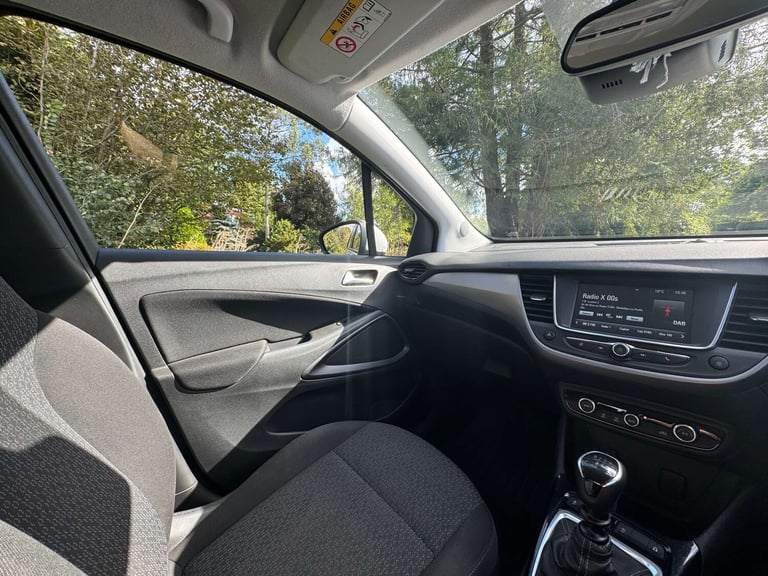 2019 Vauxhall Crossland X 1.2T ecoTec [110] SE 5dr [6 Speed] [S/S] HATCHBACK PETROL Manual