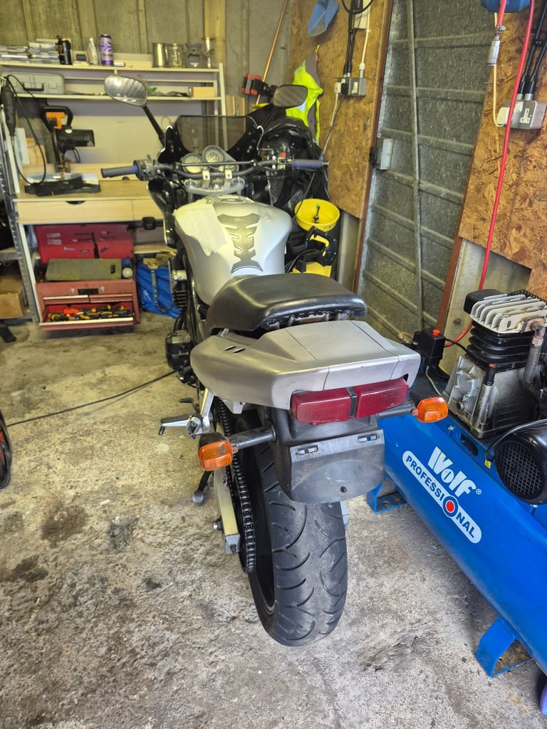 Breaking complete Yamaha FZS600 Fazer 1998 - 2002