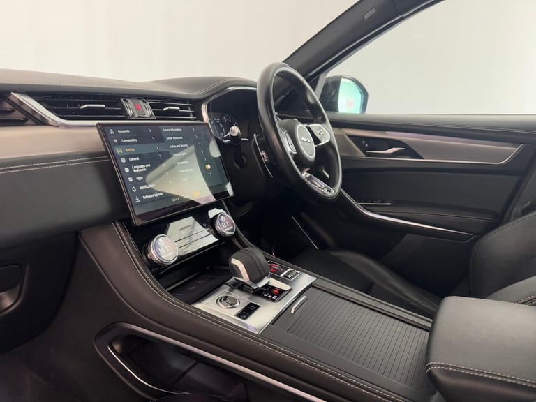 2022 Jaguar F-Pace 2.0 P250i R-Dynamic S Auto AWD Euro 6 (s/s) 5dr ESTATE Petrol Automatic