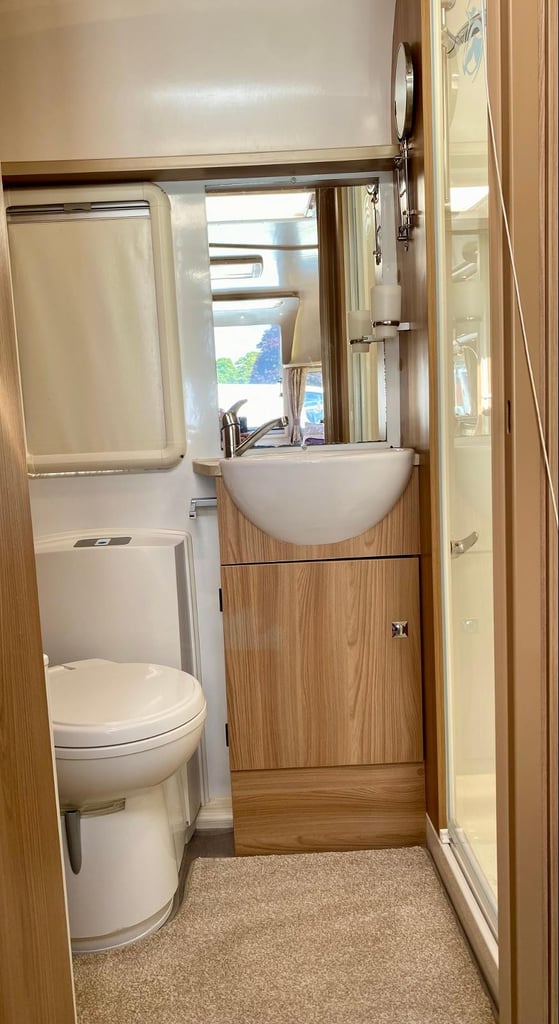 2015 Bailey Unicorn 3 Cadiz. 4 Berth. Single Axle Touring Caravan