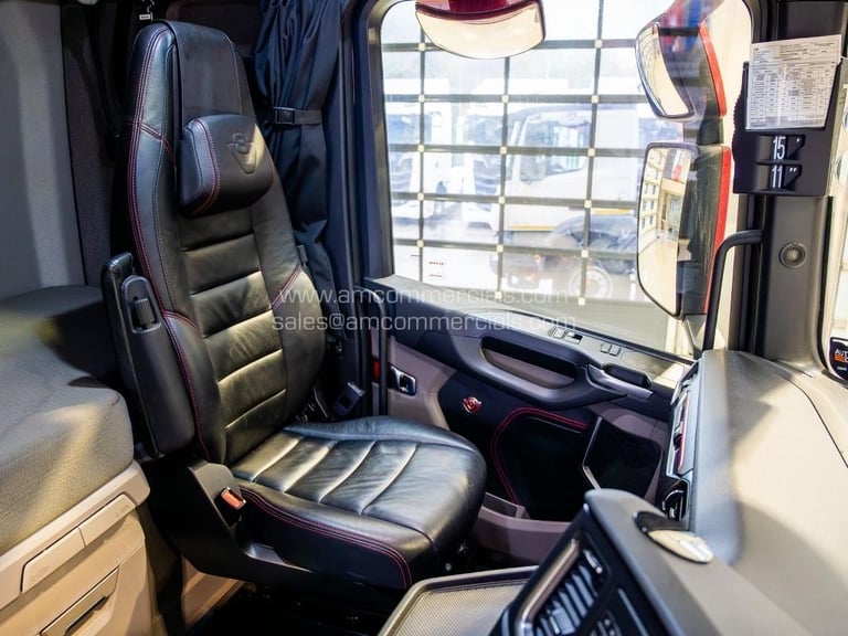 2021 (21) SCANIA 580S V8 HIGHLINE 6X2 TAG AXLE