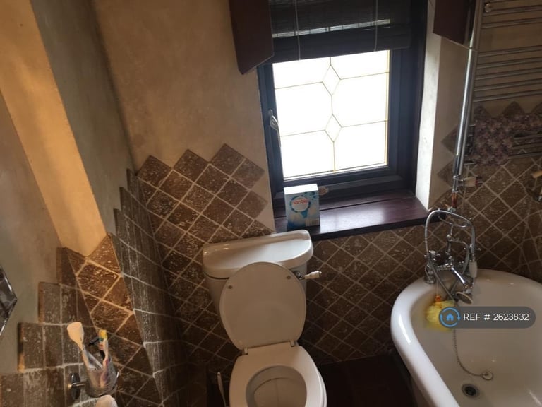 3 bedroom house in Wood Lane, Dagenham, RM8 (3 bed) (#2623832)