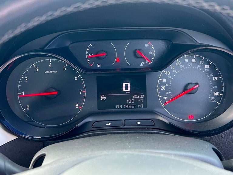 Vauxhall CROSSLAND 1.2 Turbo Griffin SUV 5dr Petrol Manual Euro 6 (s/s) (110 ps)