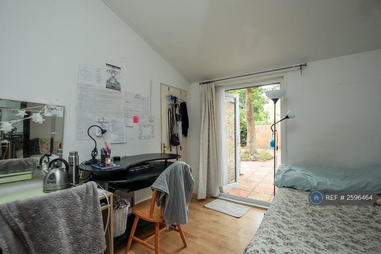 1 bedroom in Kingston Upon Thames, Kingston Upon Thames, KT1 (#2596464)