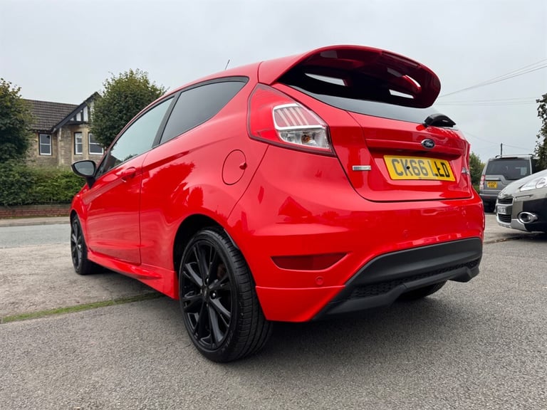 2016 Ford Fiesta 1.0 EcoBoost 140 ST-Line Red 3dr HATCHBACK PETROL Manual