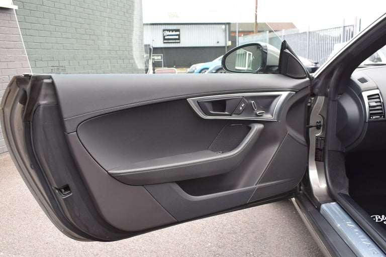  Jaguar F-Type 2.0i Auto Euro 6 (s/s) 2dr Petrol Automatic