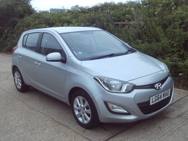 2014 Hyundai i20 1.4 Active 5dr Auto Silver 16k Miles Years MOT Warranty HATCHBACK Petrol Automatic