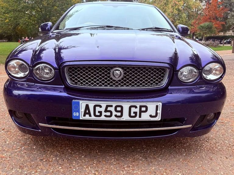 2010 Jaguar X-Type 2.2 X-Type Sovereign  Auto 4dr Saloon Diesel Automatic