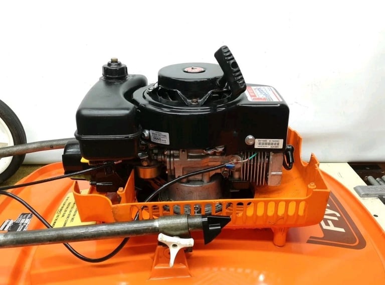 Flymo L47 L470 Pilot Two Stroke Hover Mower With Transport Wheels Fabulous Cond