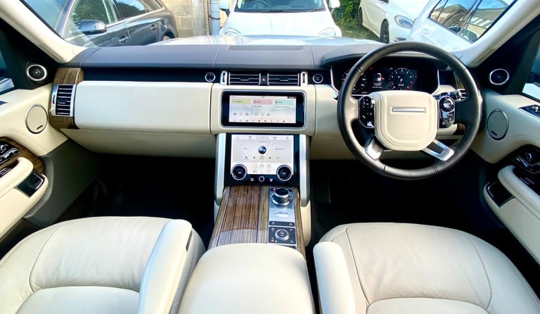 2019 Land Rover Range Rover 3.0 P400 MHEV Vogue SE Auto 4WD Euro 6 (s/s) 5dr ESTATE Petrol Automatic