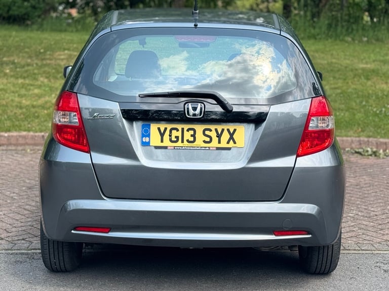 2013 Honda Jazz 1.4 i-VTEC ES 5dr HATCHBACK Petrol Manual