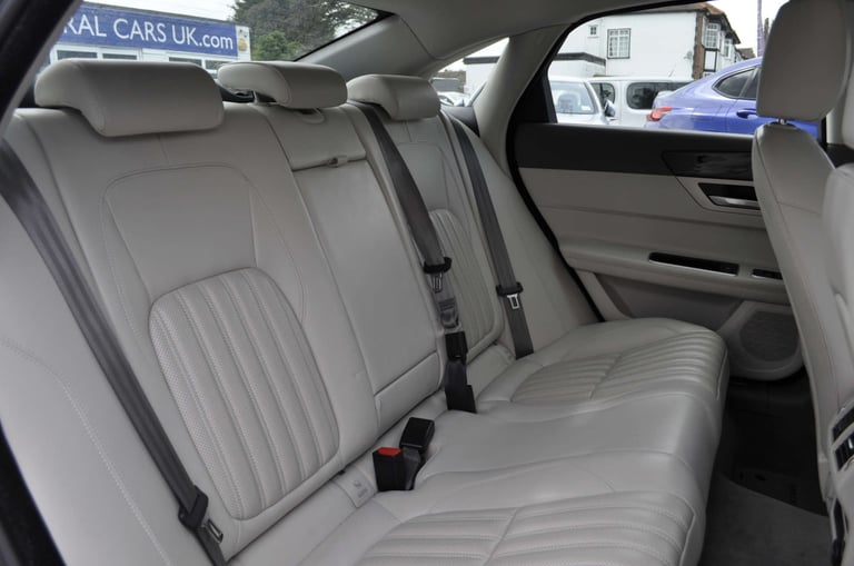 2017 Jaguar XF 2.0 XF Portfolio i Auto 4dr Saloon Petrol Automatic