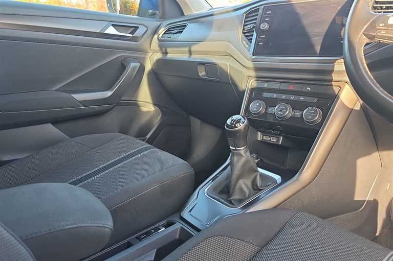 2018 Volkswagen T-Roc 1.0 TSI SE 5dr HATCHBACK PETROL Manual