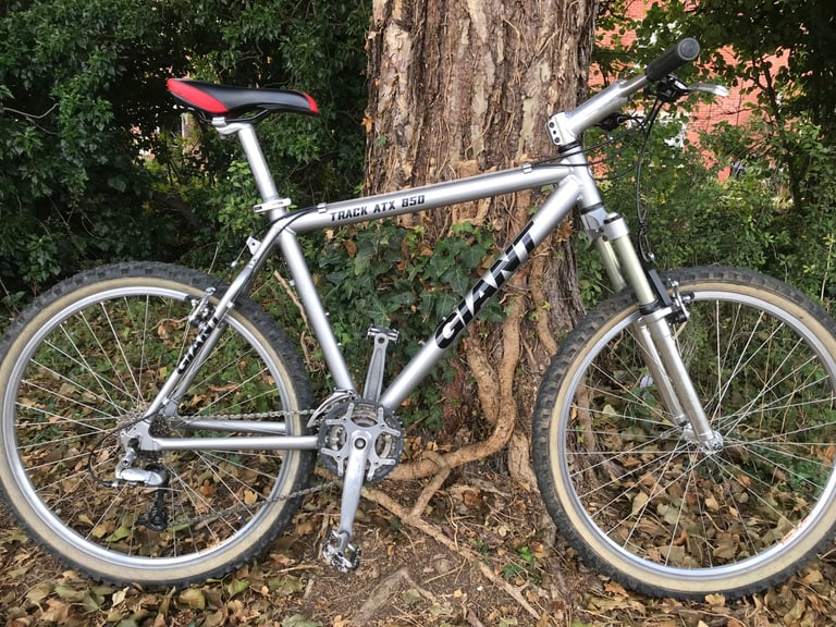 image for Giant, track ATX 850 mountain bike 