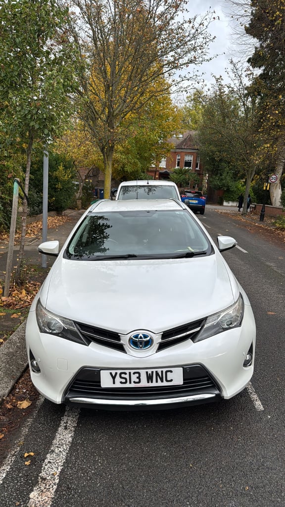 Toyota, AURIS, Estate, 2013, Other, 1798 (cc), 5 doors