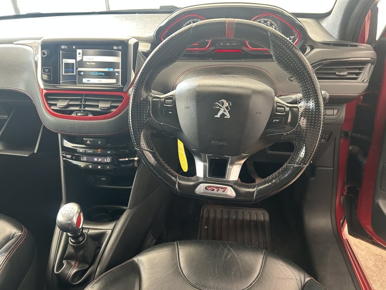 PEUGEOT 208 1.6 THP GTi Red Manual Petrol 2013