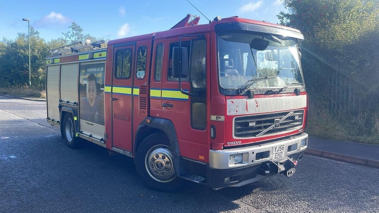 2006 (56) VOLVO FL FIRE TRUCK. WINCH, PUMP AND FAN. 15 TON GVW