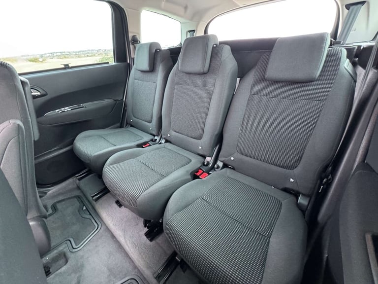 2014 Peugeot 5008 1.6 HDi Allure 5dr MPV DIESEL Manual