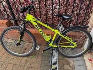 19-inch Alpina ECO20 Mountain Bike in excellent condition, Grab it before it gone