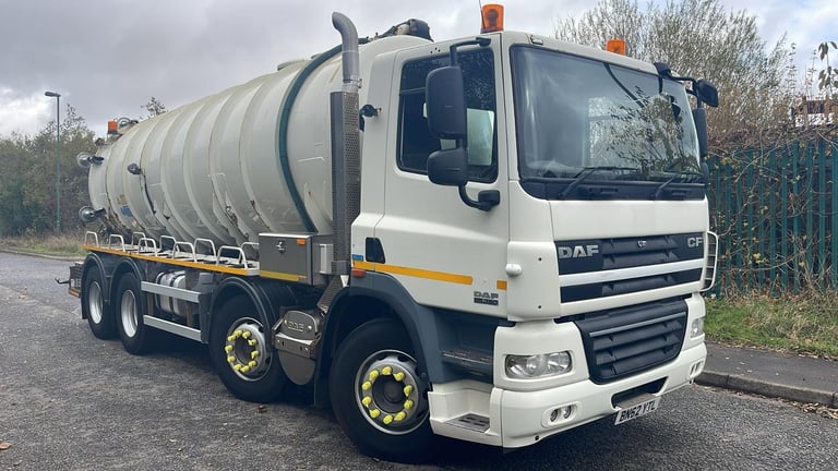 2013 (62) LEYLAND DAF CF 85 WHALE VACUUM TANKER. 32 TON GVW.  AUTO