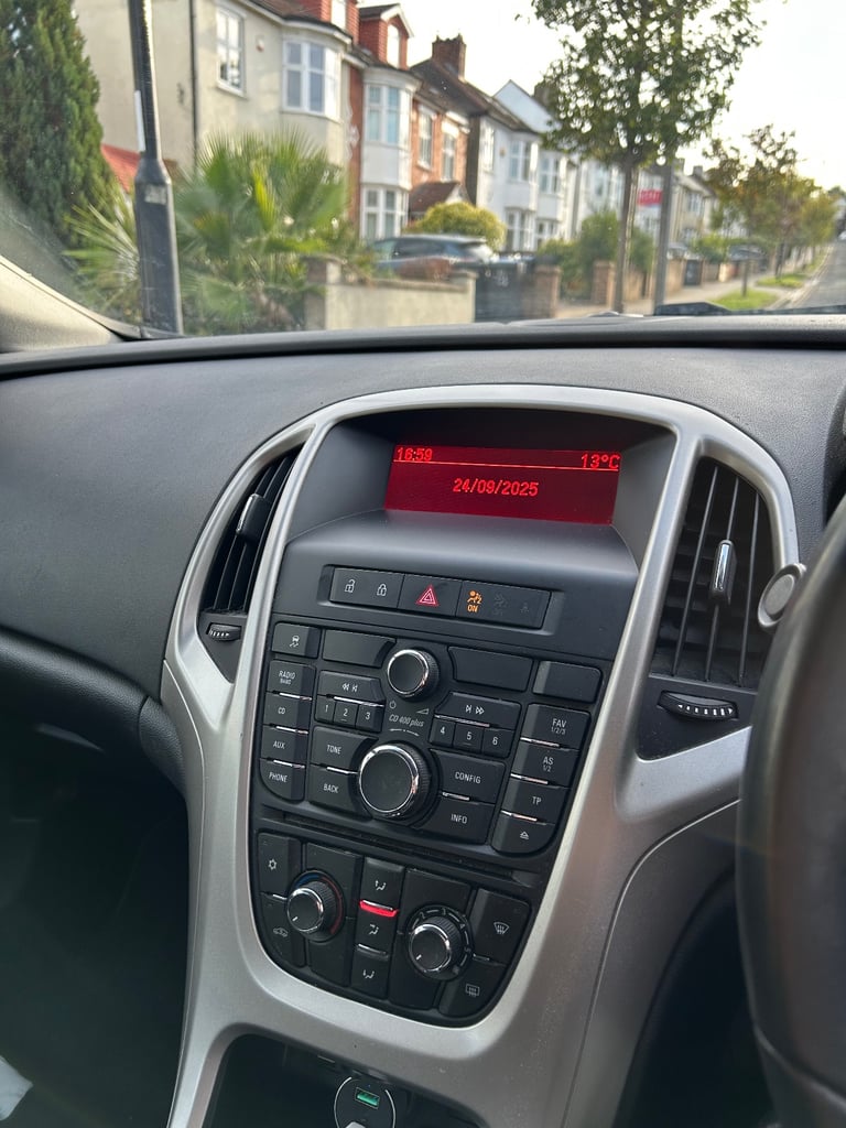 Vauxhall, ASTRA, Hatchback, 2014, Manual, 1398 (cc), 5 doors