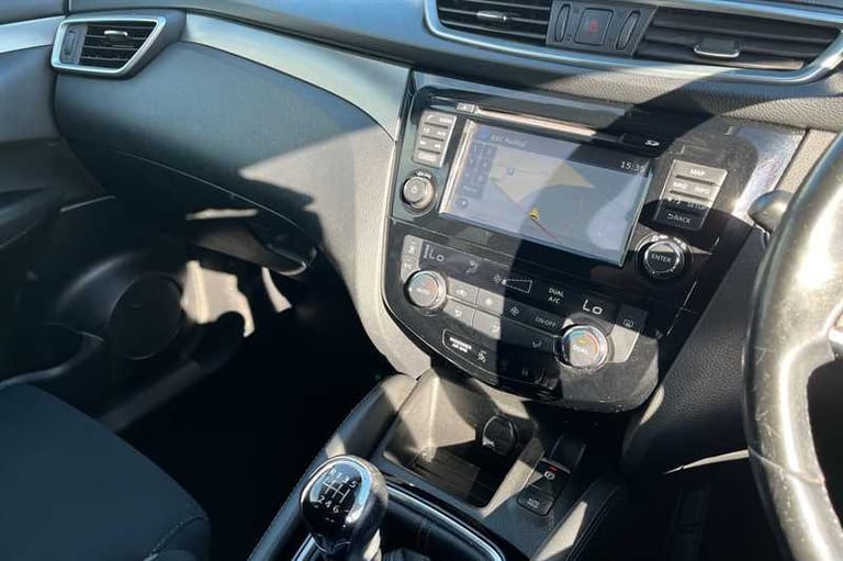 2018 Nissan Qashqai 1.2 DIG-T N-CONNECTA 5DR Hatchback Petrol Manual