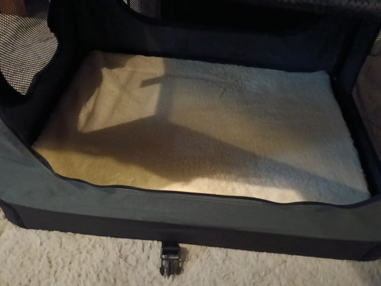 Medium fabric pet crate 