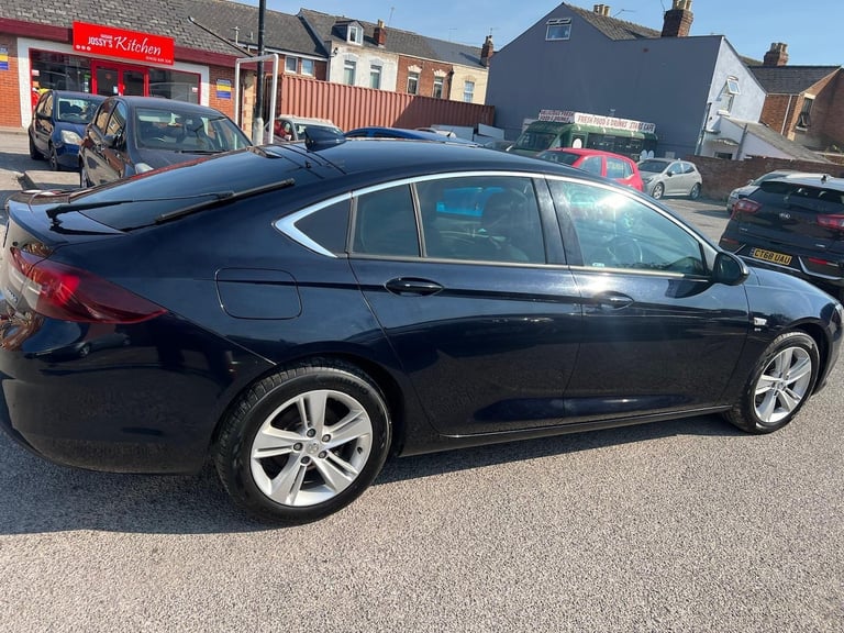 2017 Vauxhall Insignia 1.6 Turbo D ecoTEC BlueInjection SRi Nav Grand Sport Euro 6 (s/s) 5dr HATC...