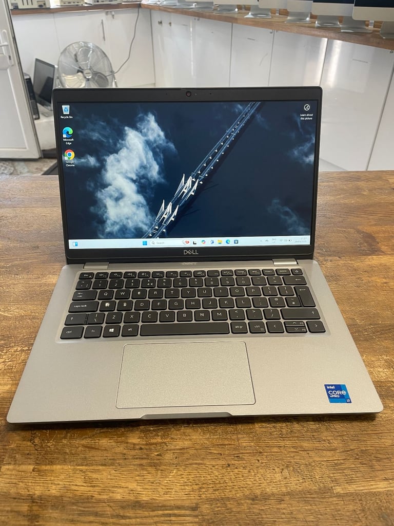 image for Dell Latitude 5320 Intel Core i7-1185G7 3Ghz 16GB RAM 512GB SSD 13" Windows 11 Pro 