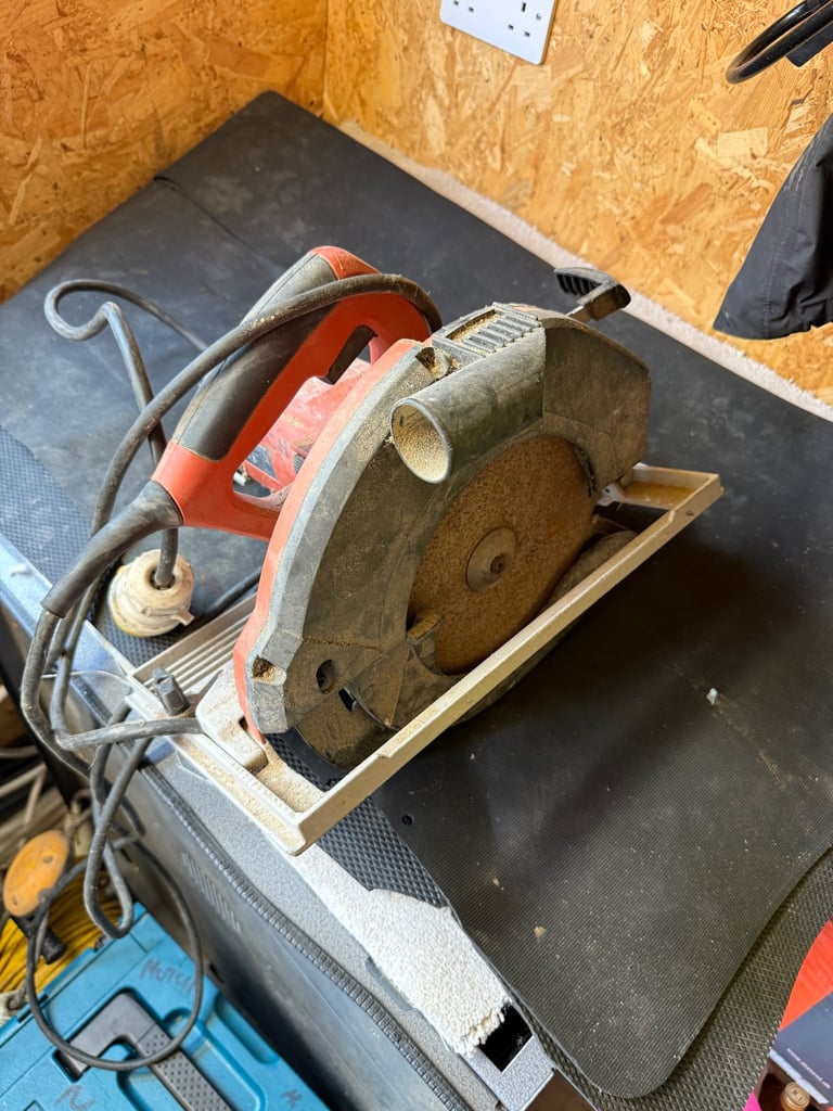 Hilti circular saw 
