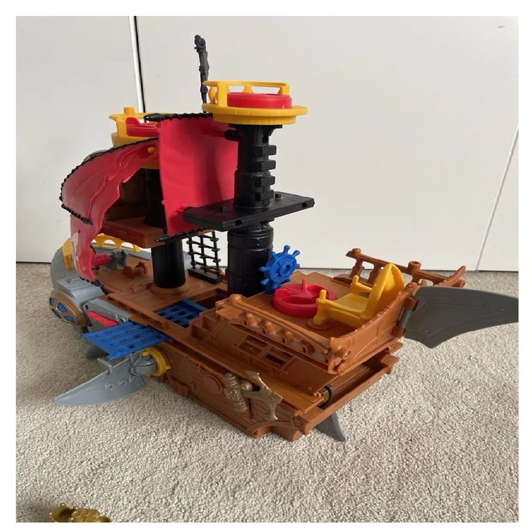 Fisher-Price Imaginext Shark Bite Pirate Ship