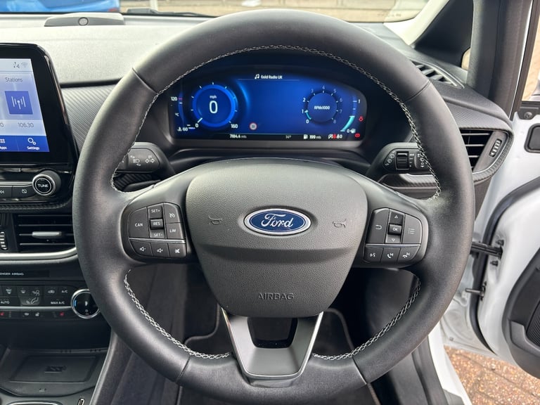 2022 Ford Fiesta 1.0 EcoBoost Hbd mHEV 125 Titanium Vignale 5dr Hatchback Petrol Manual