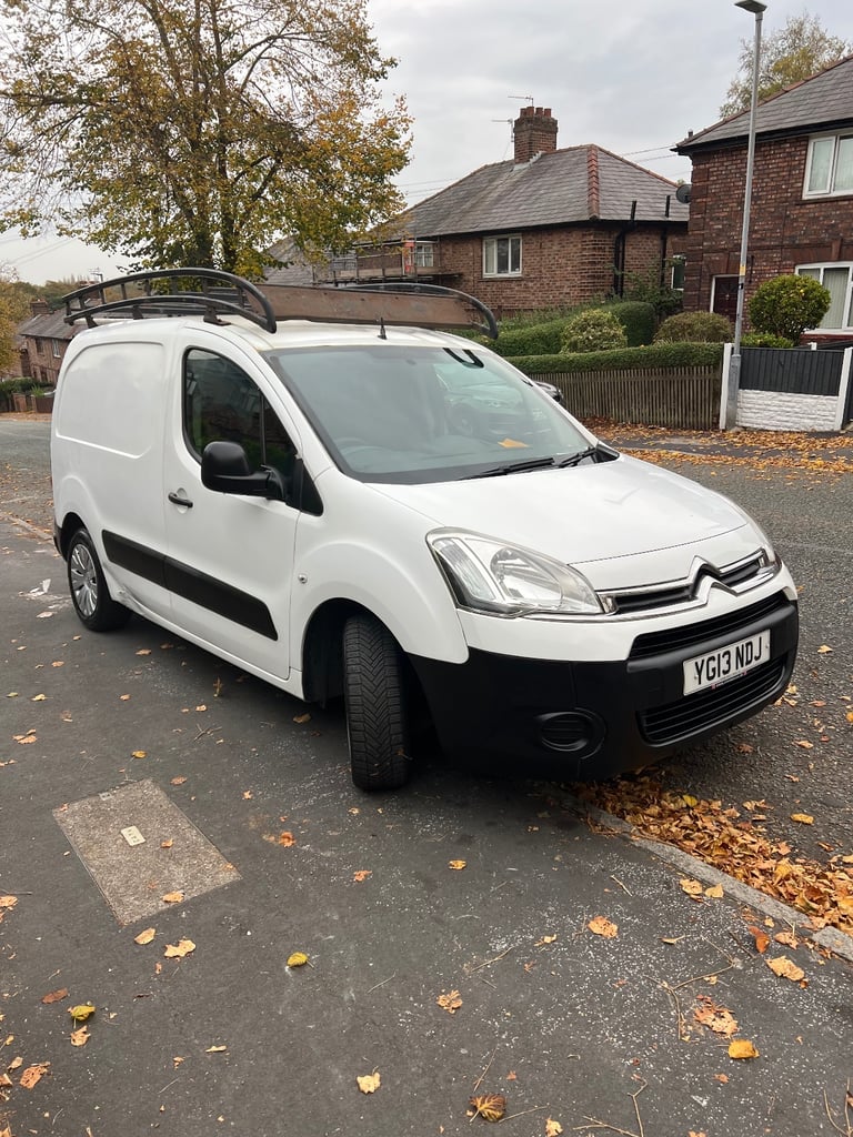 image for 2013 Citroen Berlingo crew van