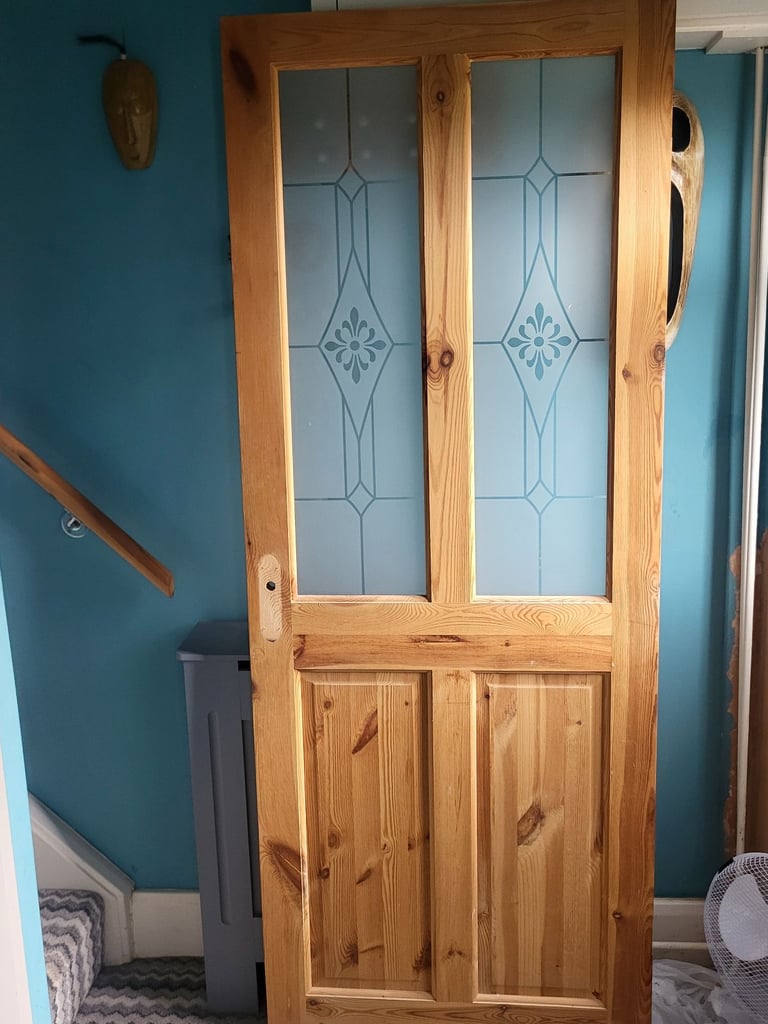 Glass panel door 