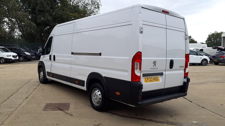  Peugeot Boxer 2.2 BlueHDi 435 Professional L4 H2 Euro 6 (s/s) 5dr Diesel Manual