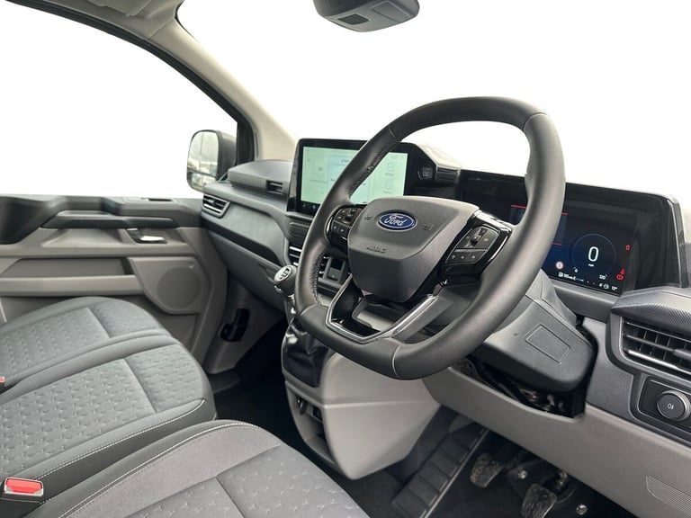 2025 Ford Transit Custom 320 LWB 2.0 Tdci Limited 136PS D/Cab Crew Bus Diesel Manual