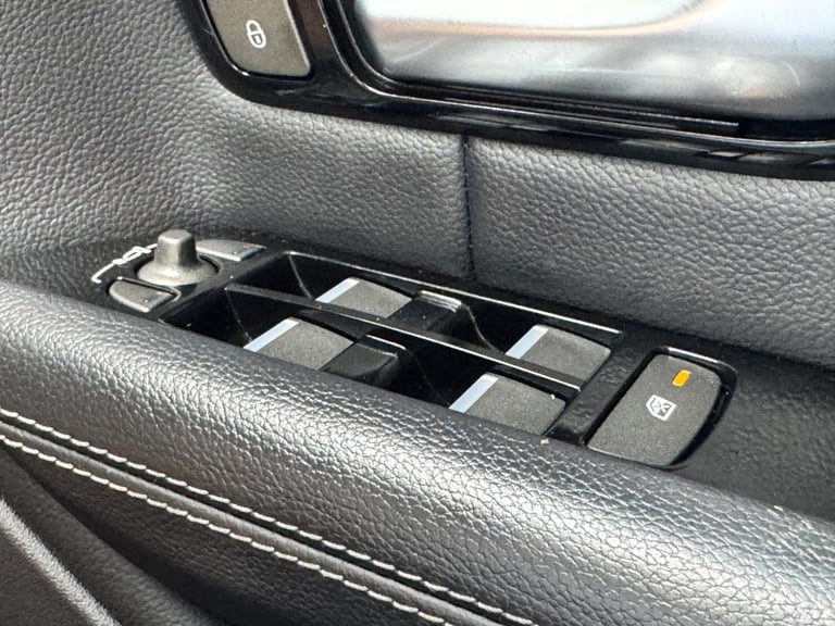 2016 Land Rover Range Rover Evoque 2.0 TD4 SE Tech Auto 4WD Euro 6 (s/s) 5dr ESTATE Diesel Automatic