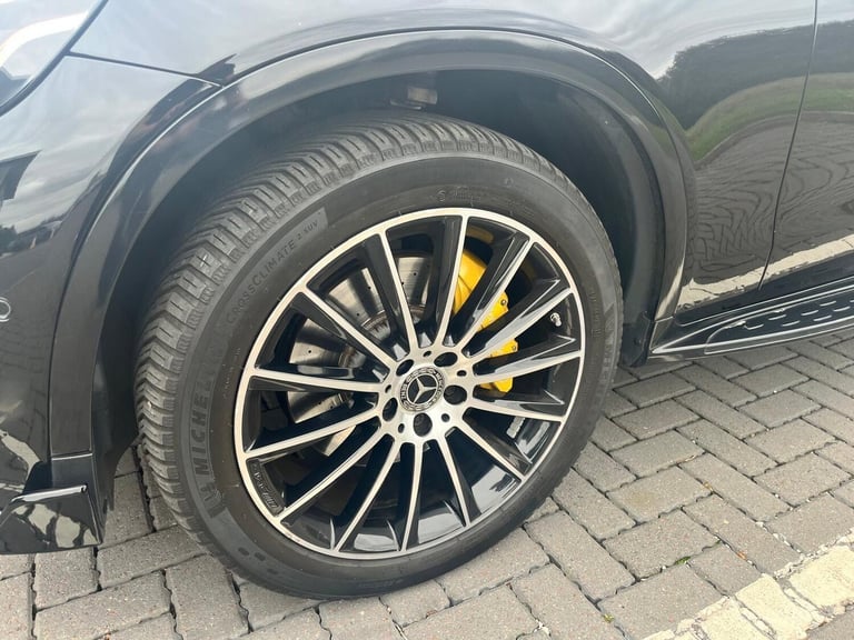  Mercedes-Benz GLC 2.1 GLC250d AMG Line (Premium) Coupe 5dr Diesel G-Tronic+ 4MATIC Euro 6 (s/ Di...