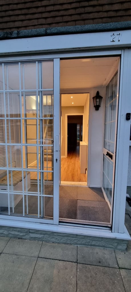 3 Bedrooms House, Very well presented, Great Location
