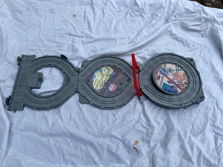 Thomas the tank engine train sets