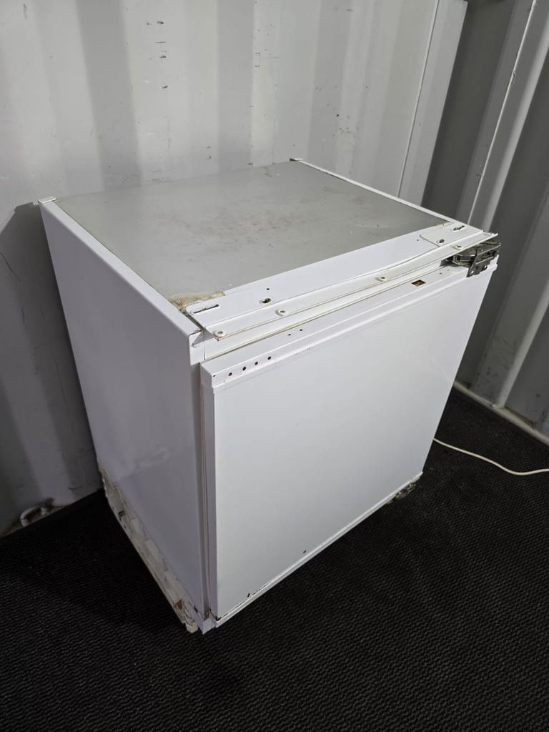 Free Delivery - Integrated Undercounter Fridge/Freezer (£80)