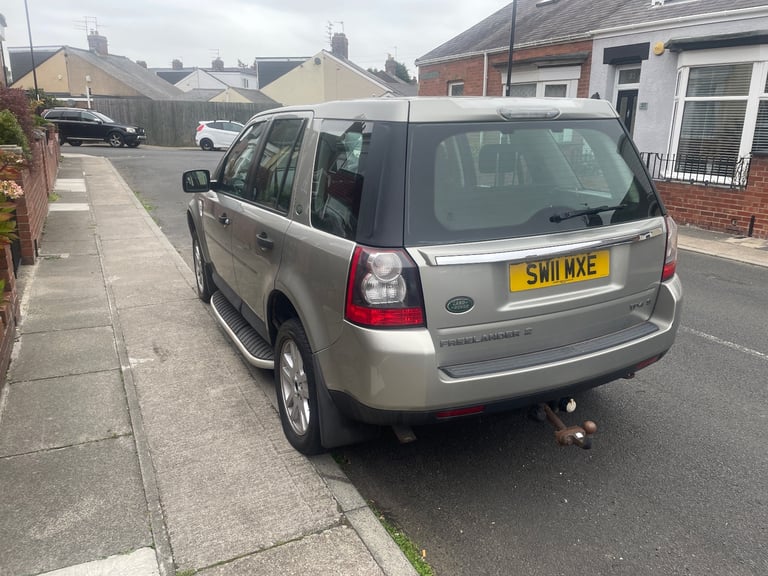 Land Rover, FREELANDER, Estate, 2011, Other, 2179 (cc), 5 doors