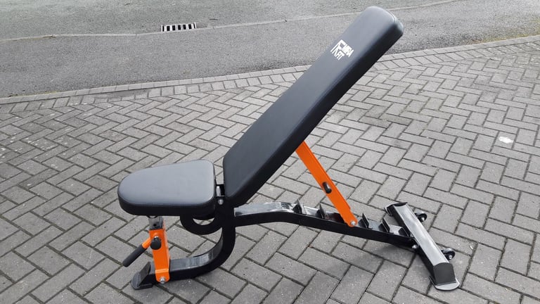 MIRAFIT M2 SEMI COMMERCIAL ADJUSTABLE WEIGHTS BENCH