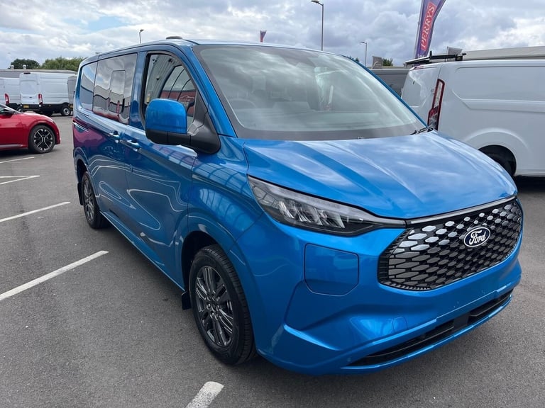 2025 Ford Transit Custom E-Transit Custom Limited DCiV 320 L1 65kWh 100kw 136 RWD 1 Speed Automat...