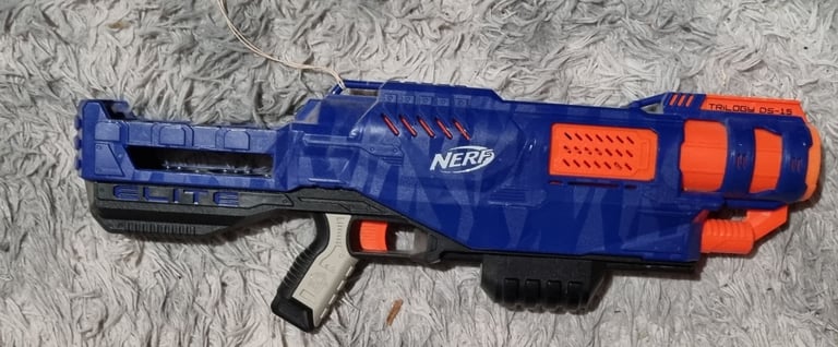 Bundle of nerf guns