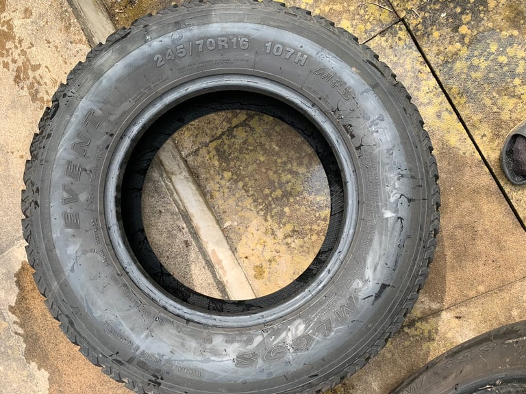 1 x 245/70/16. 107H part worn 
