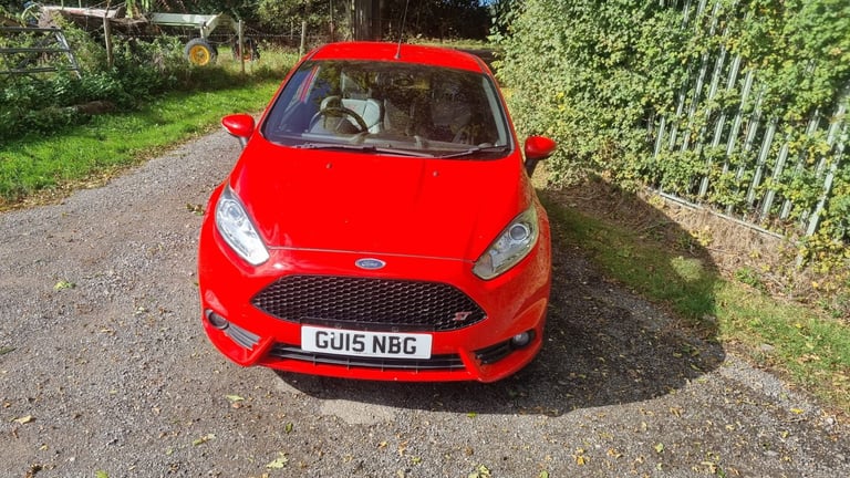 Ford, FIESTA ST-2, RED, Hatchback, 2015, Manual, 1596 (cc), 3 doors