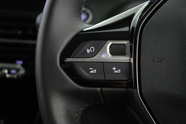 2024 Peugeot 208 1.2 PureTech 100 Allure 5dr Hatchback Petrol Manual