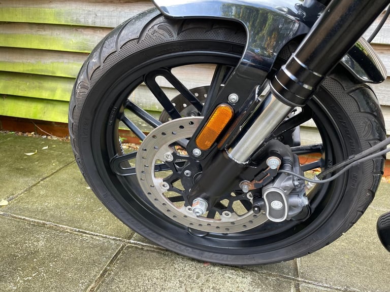 2019 / 19 Harley-Davidson Sportster 1200 CX ROADSTER £6000 Black 19559 miles