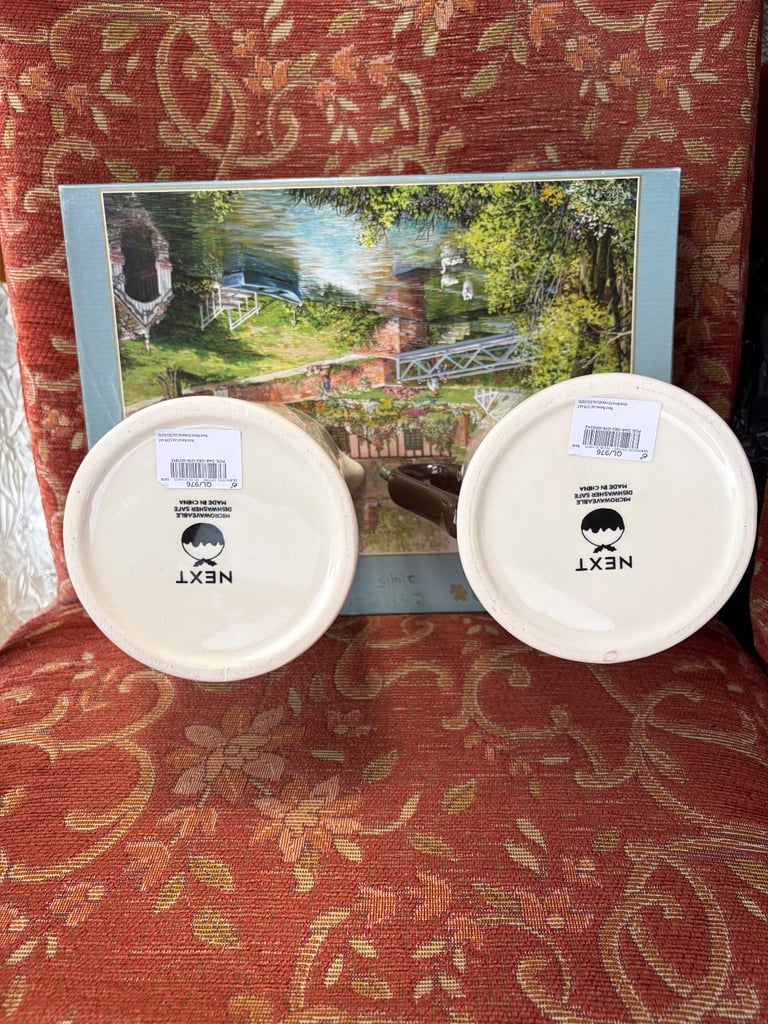 Large pair of hand painted Christmas 